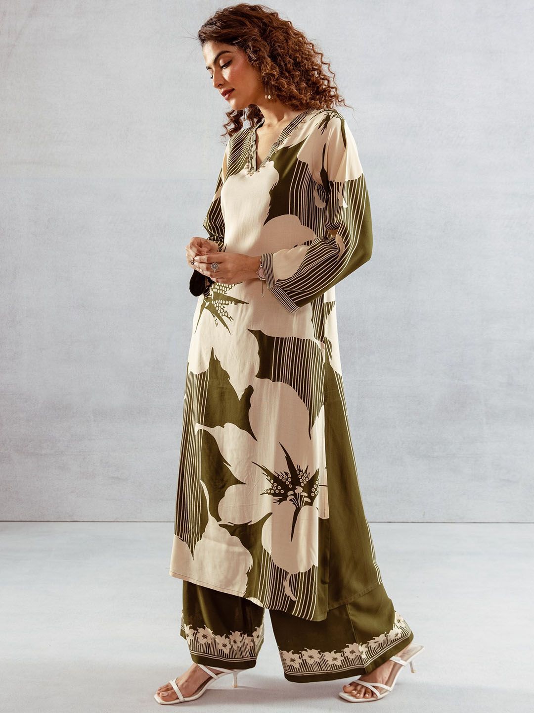 Dhiyona SN Women's Printed Straight Kurta & Palazzo