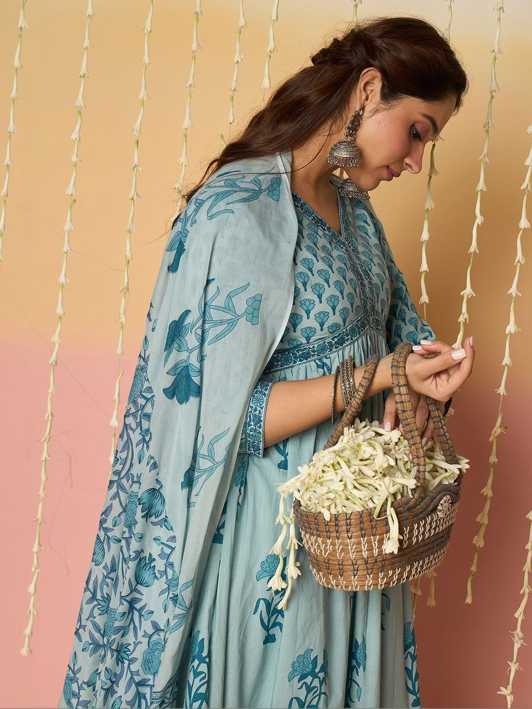 Women Floral Printed Tiered Pure Cotton Kurta with Trousers & With Dupatta