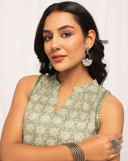 Women's Light Green Floral Printed Cotton Straight Kurta