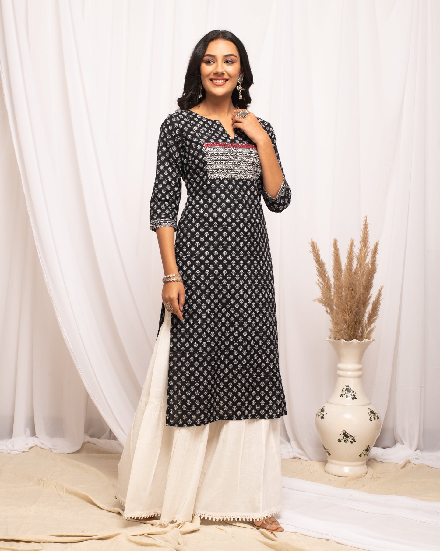 Women's Floral Printed Black Cotton Straight Kurta