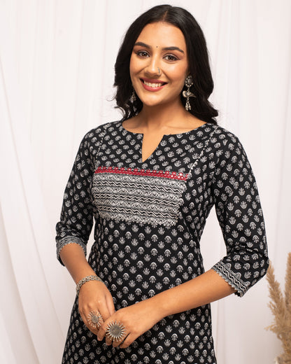 Women's Floral Printed Black Cotton Straight Kurta