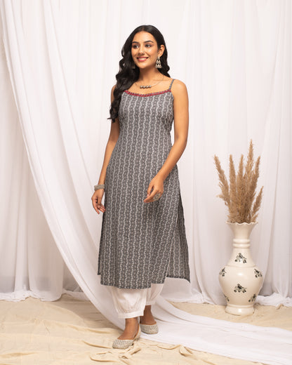 Women's Strip Printed Black Cotton Straight Kurta