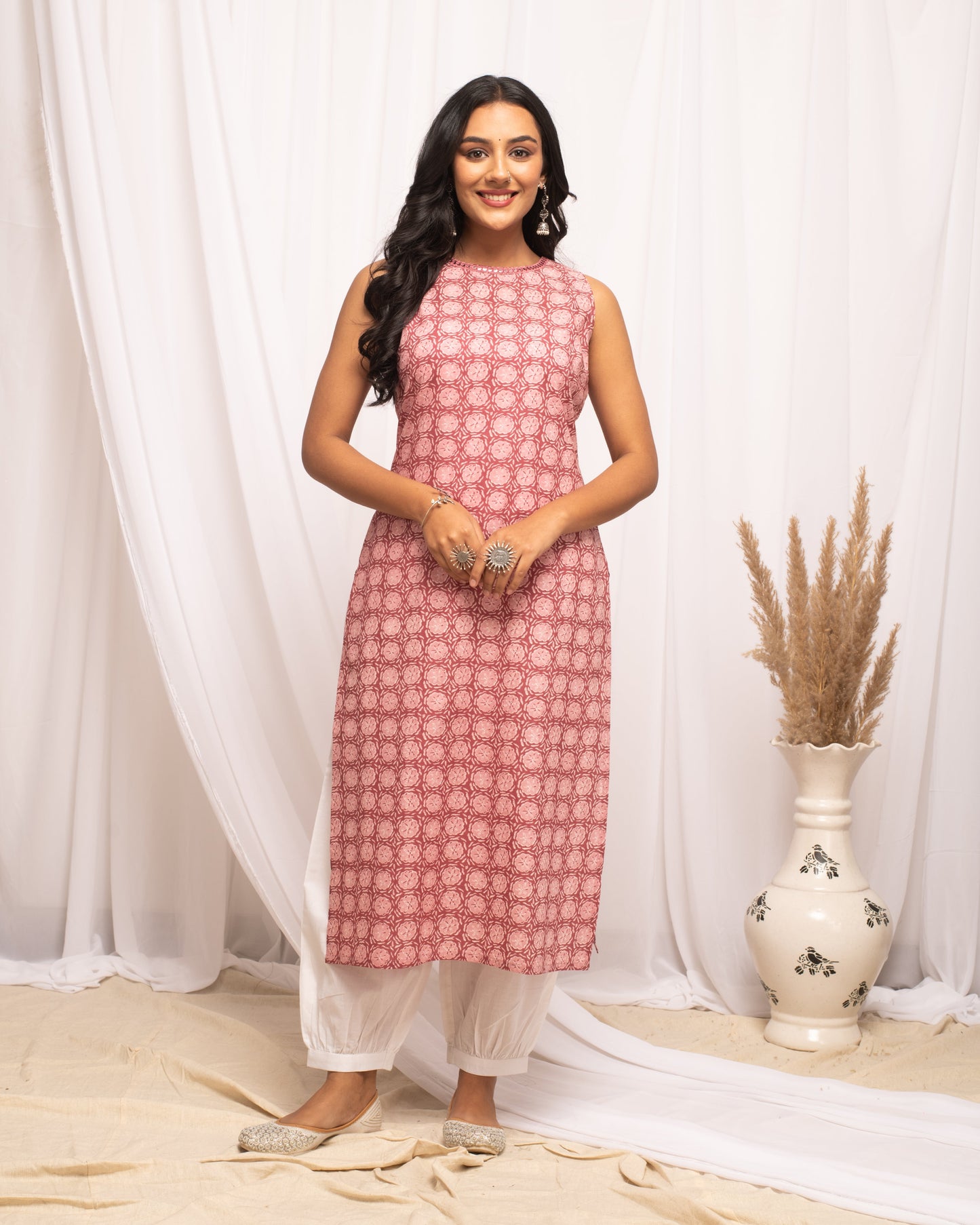 Women's Floral Printed Pink Cotton Straight Kurta