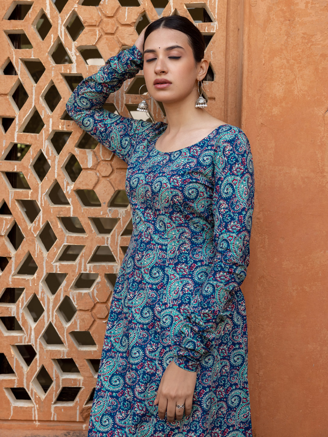 Dhiyona FL Women's Blue Paisley Printed Cotton Anarkali Kurta