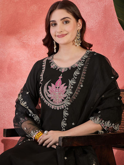 Dhiyona SN Women's Floral Yoke Design Zari Sequence Straight Kurta With Trousers & Dupatta
