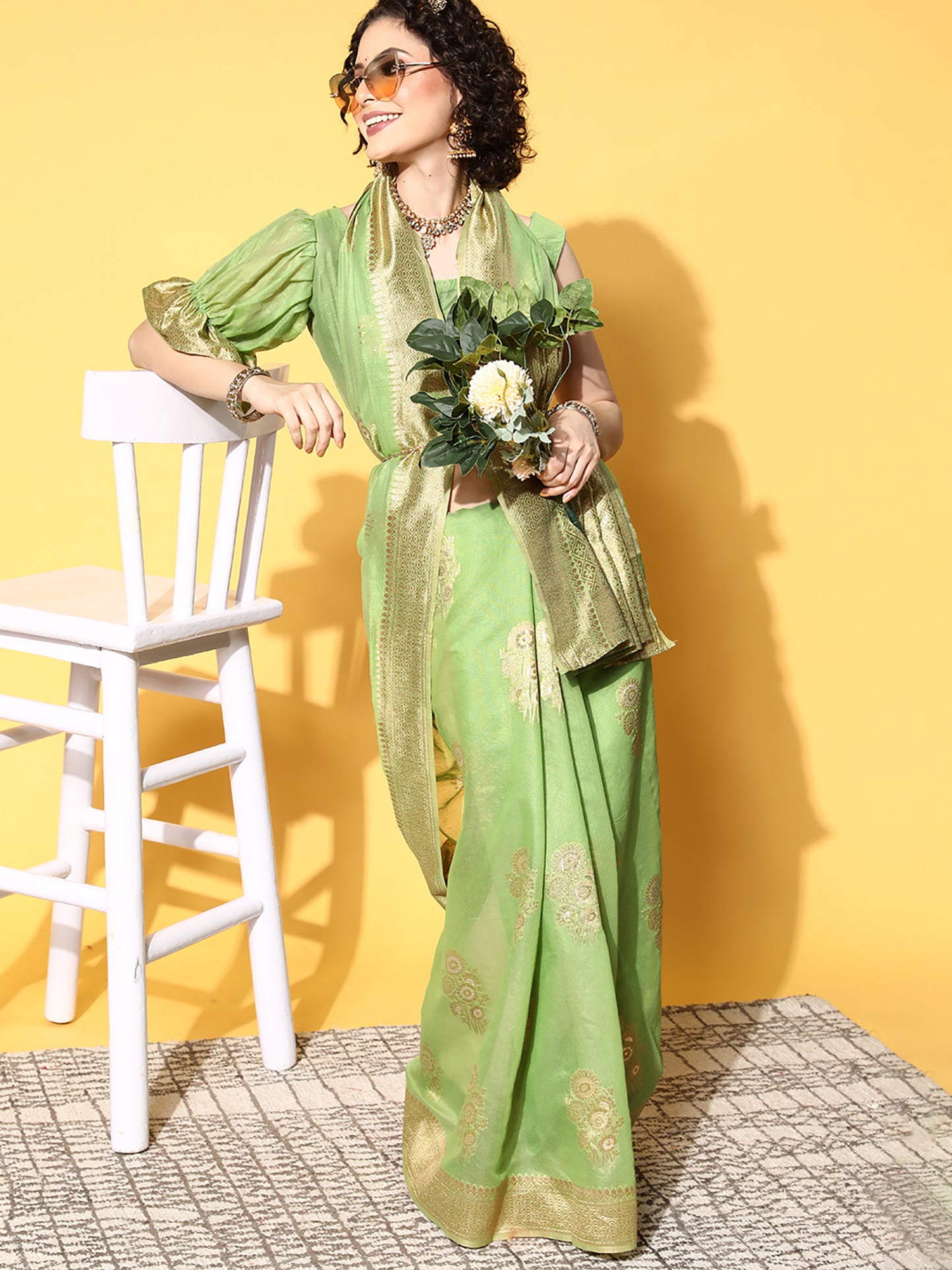Women's Cotton Blend Green Woven Design Celebrity Saree With Blouse Piece