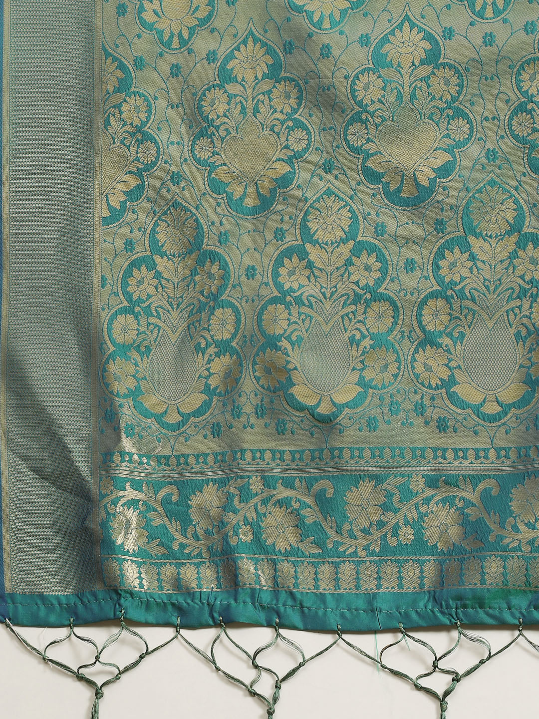 Women's Kanjeevaram Silk Teal green Woven Design Woven saree With Blouse Piece