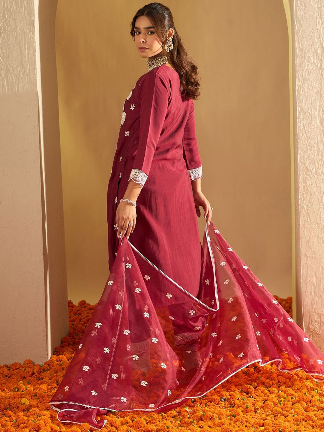 Floral Embroidered Straight Thread Work Kurta with Trousers & Dupatta