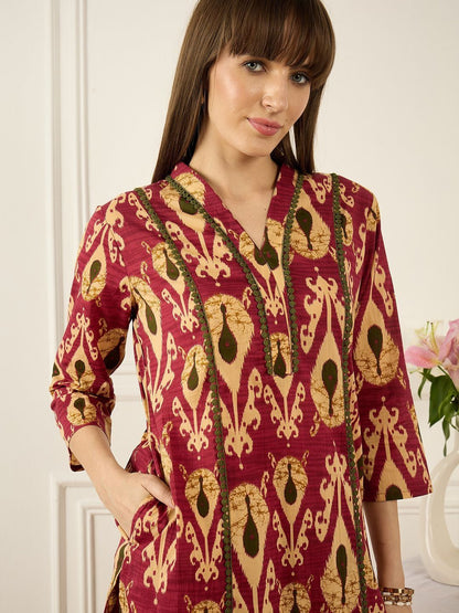 Dhiyona IE Printed V-Neck Three-Quarter Sleeves Pure Cotton Top With Trousers