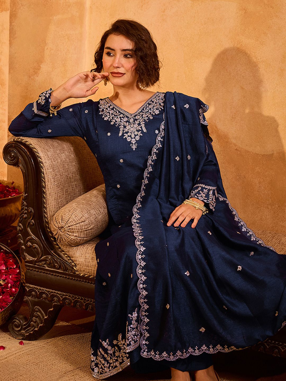 Dhiyona KL Women Ethnic Motifs Embroidered Regular Thread Work Kurta with Palazzos & With Dupatta