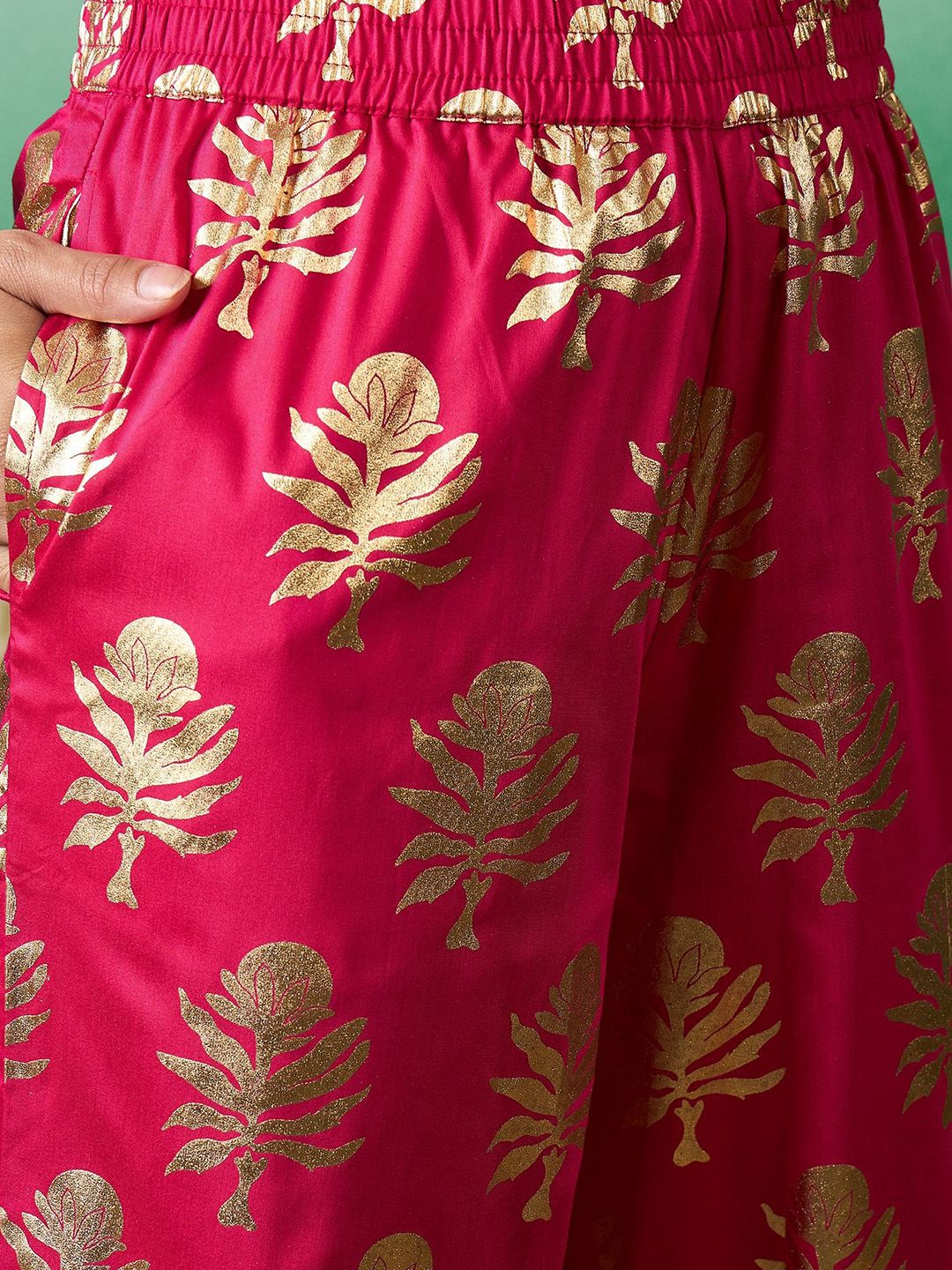 Dhiyona SN Women's Floral Printed Flared Sleeves A-Line Kurta With Trousers & Organza Dupatta
