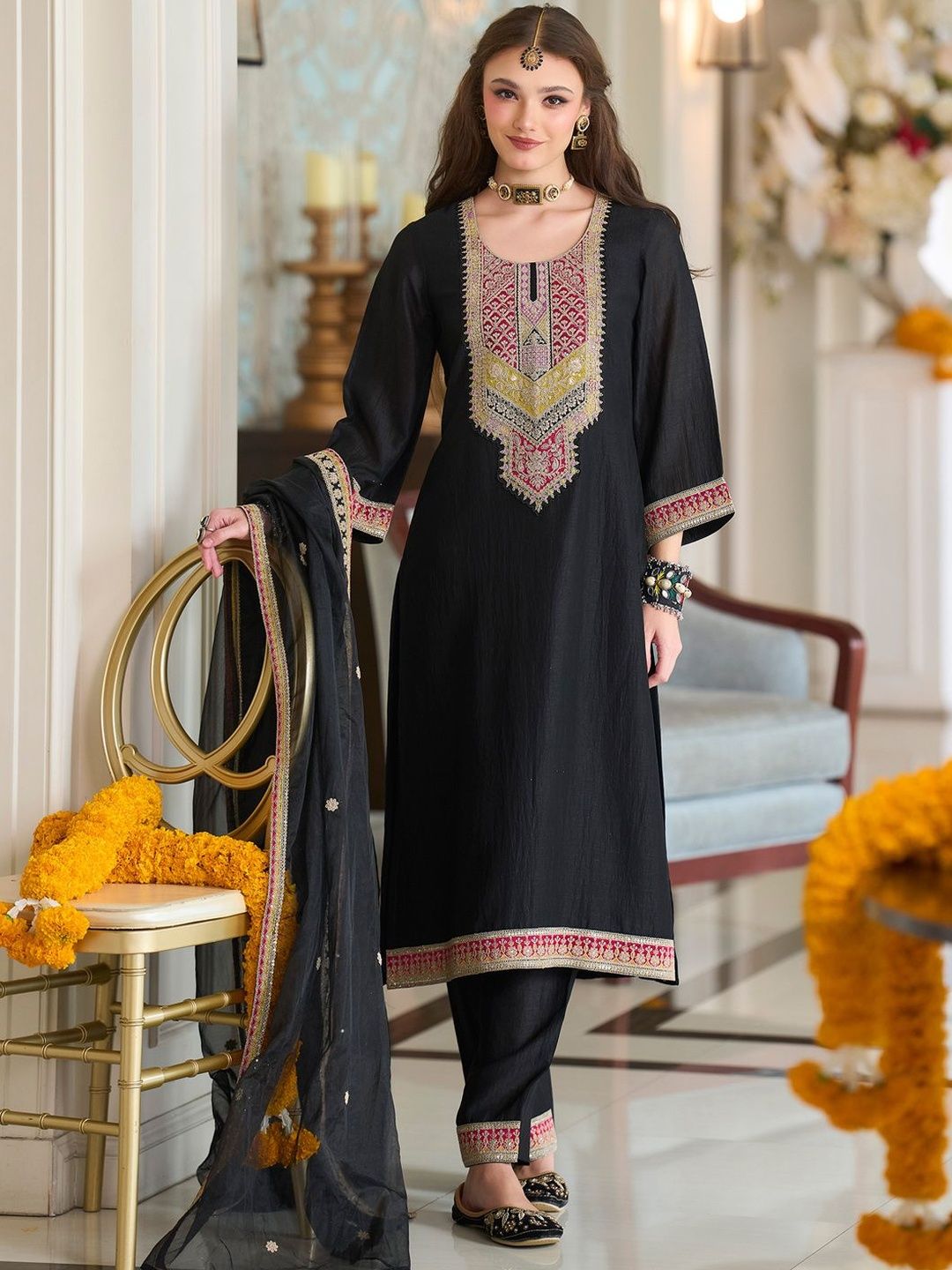 Women Ethnic Motifs Embroidered Regular Kurta & Trousers With Dupatta