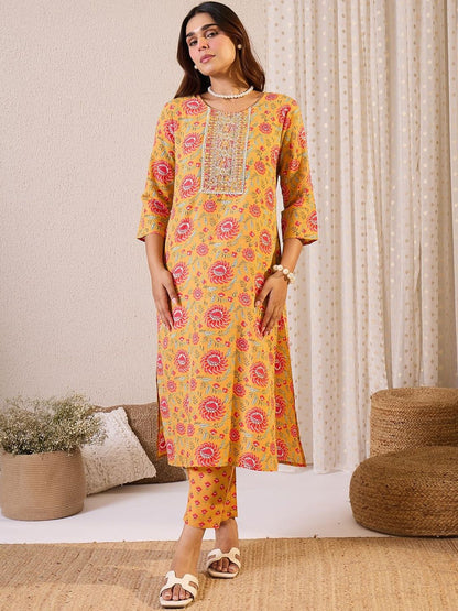 Floral Embroidered Straight Zari Work Kurta With Trousers & Dupatta