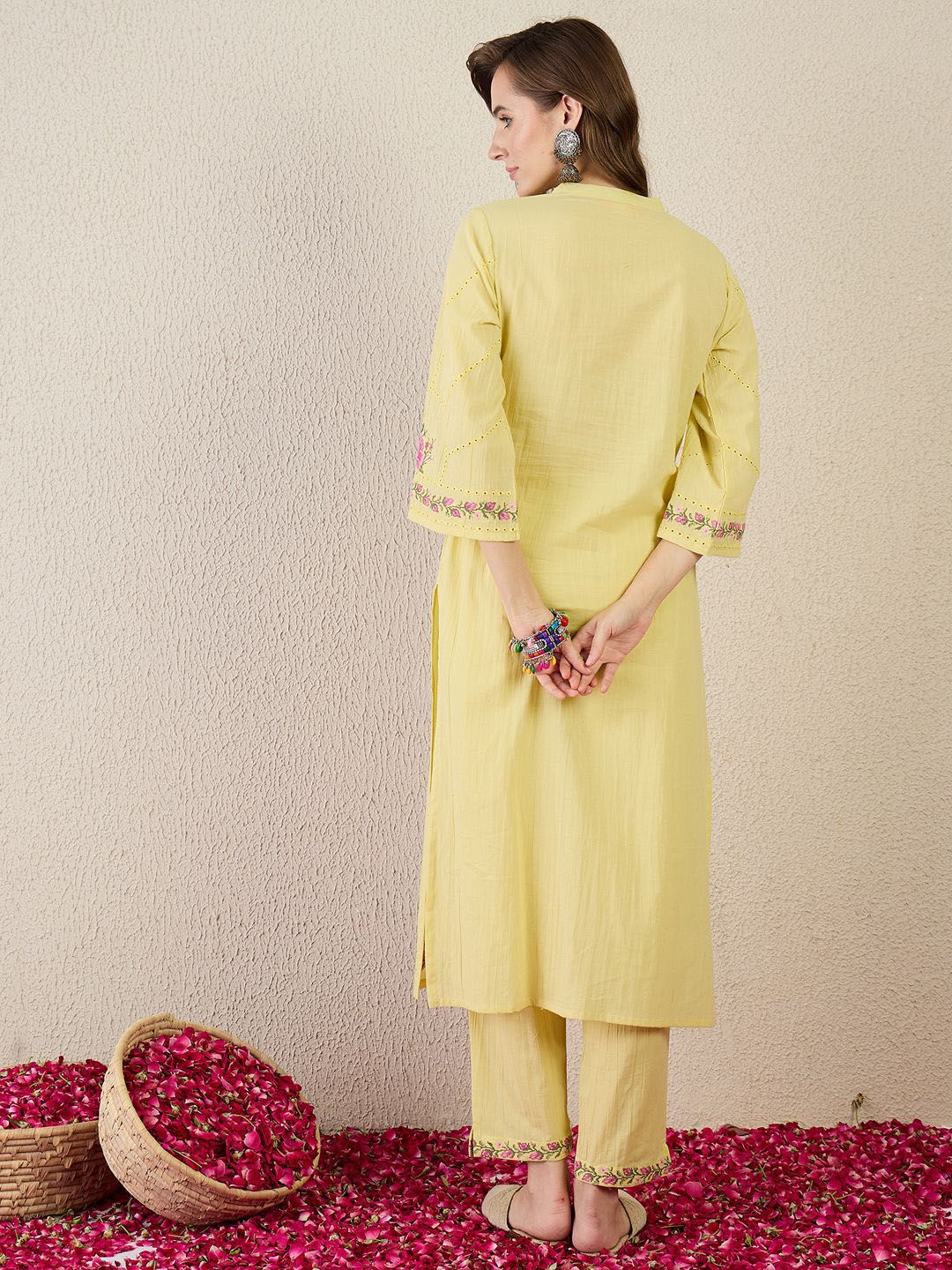 Women Floral Embroidered Cotton Kurta with Trousers