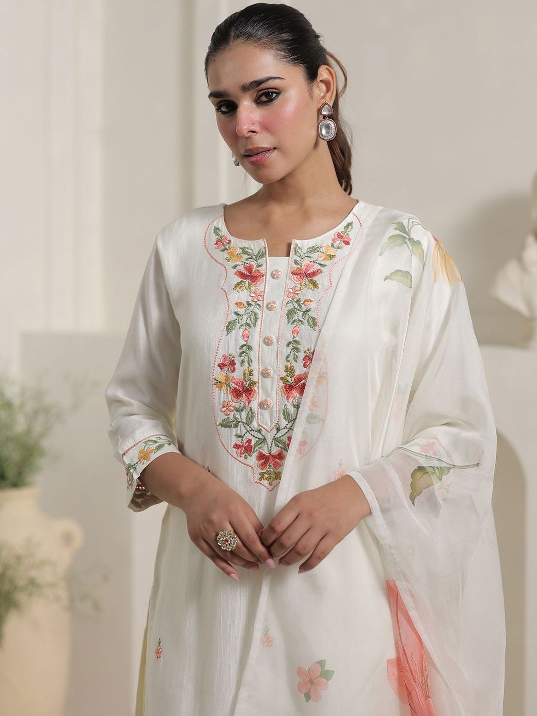 Women Floral Embroidered Kurta with Trousers & Dupatta