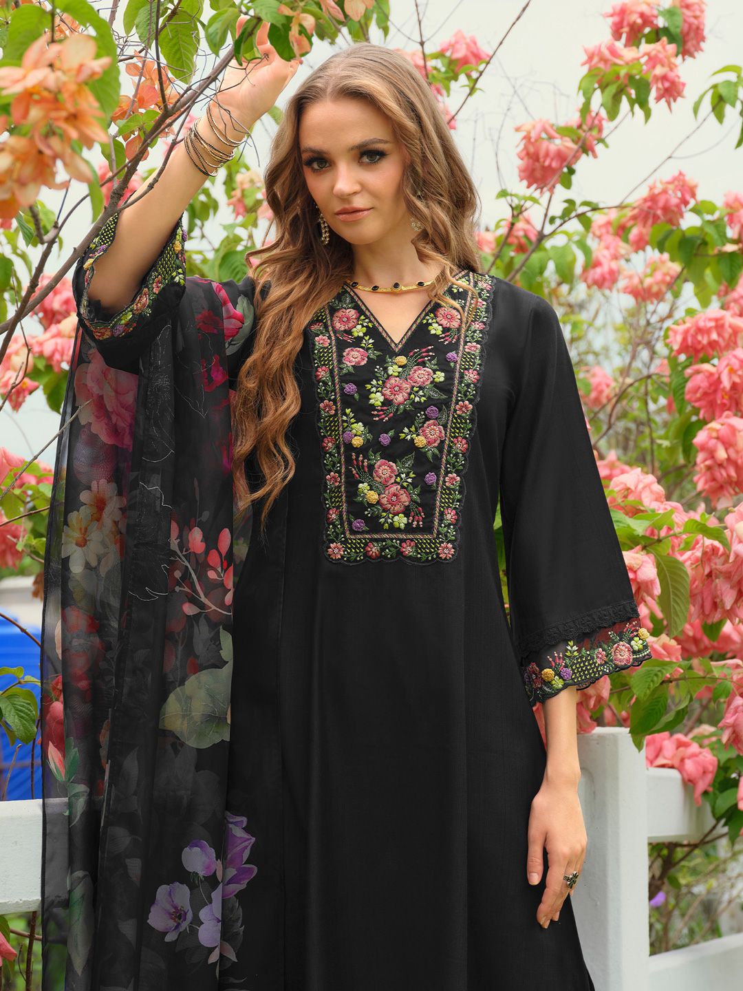 Floral Embroidered V-Neck Liva A-Line Kurta With Trousers & Dupatta