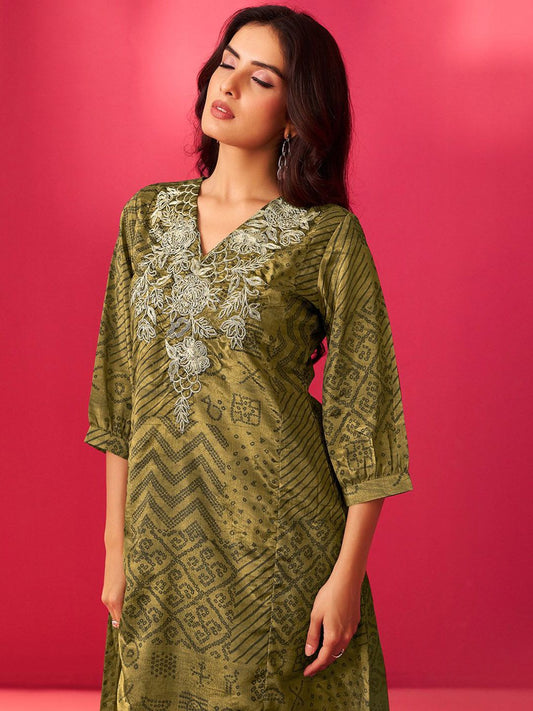 Dhiyona IE Floral Embroidered V-Neck Tunic & Trousers