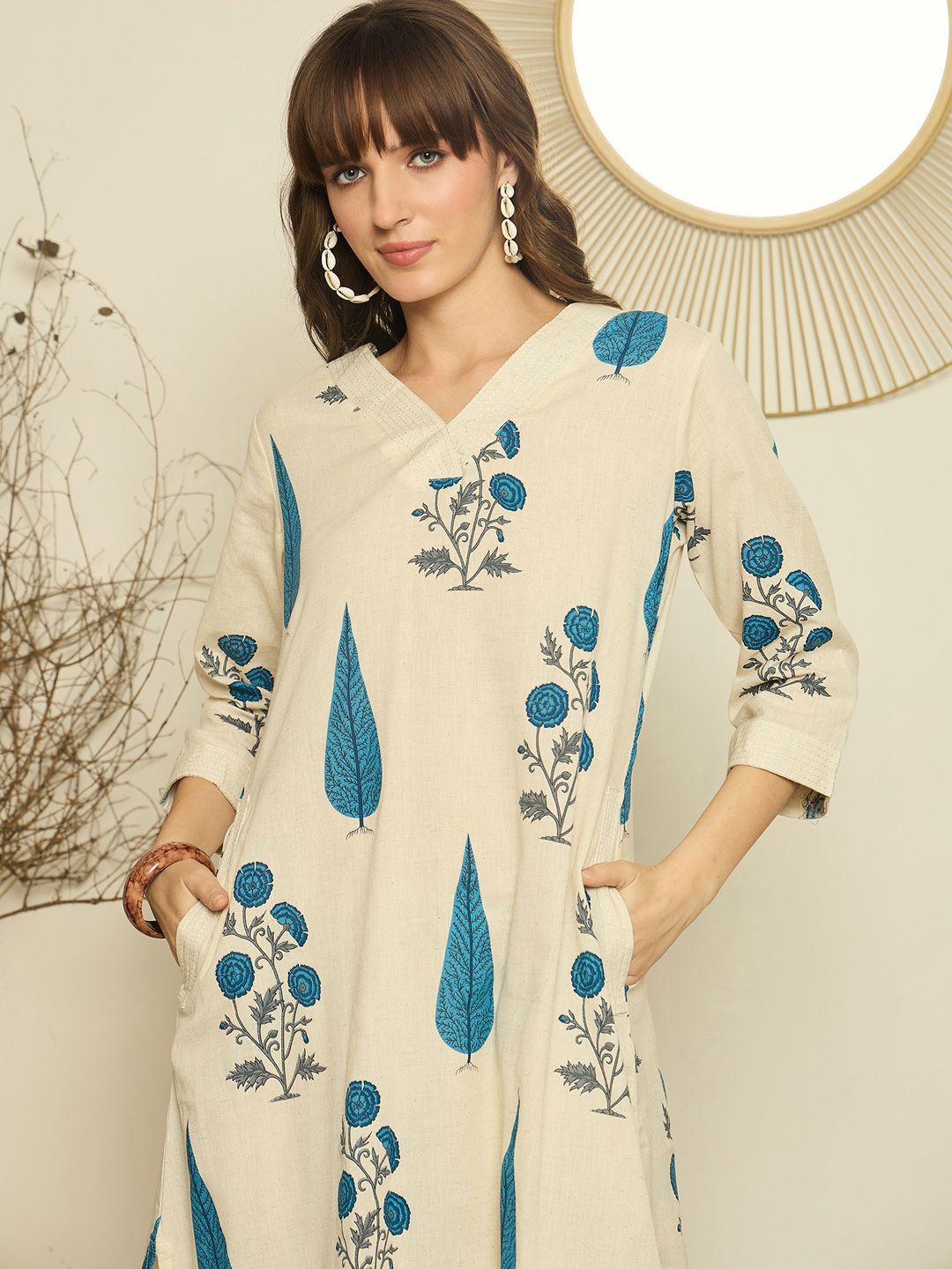 Dhiyona IE Women Floral Printed A-Line Kurta with Palazzo