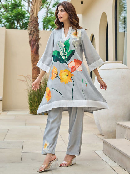 Dhiyona IE Floral Printed Mandarin Collar Tunic With Trousers