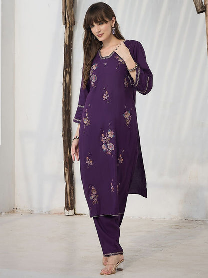 Dhiyona IE Floral Embroidered V-Neck Tunic With Trousers
