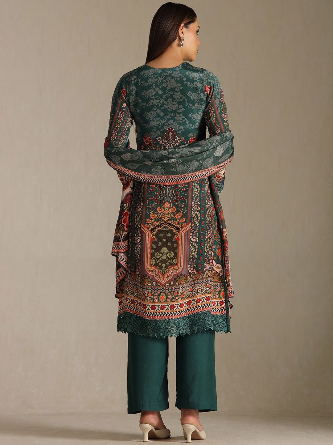 Dhiyona SO Women's Women Ethnic Motifs Printed Beads and Stones Kurta with Trousers & Dupatta