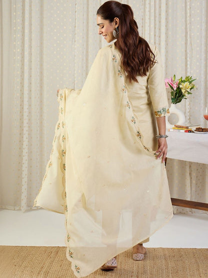 Embroidered Notch Neck Thread Work Pure Cotton Kurta With Trousers & Dupatta