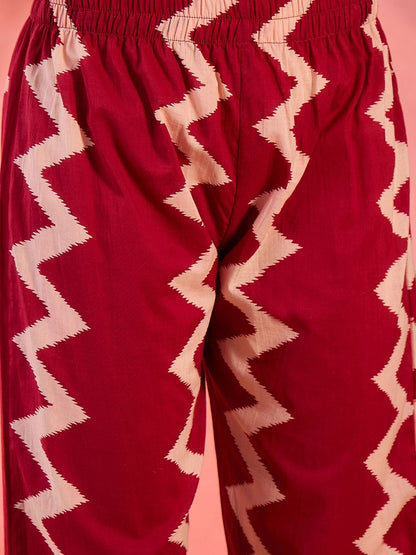 Dhiyona SN Women's Geometric Printed V-Neck Pleated Pure Cotton A-Line Kurta With Trouser And Dupatta