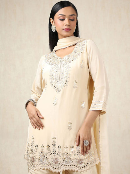 Dhiyona SO Women's Floral Embroidered Sequinned Straight Kurti With Sharara And Dupatta