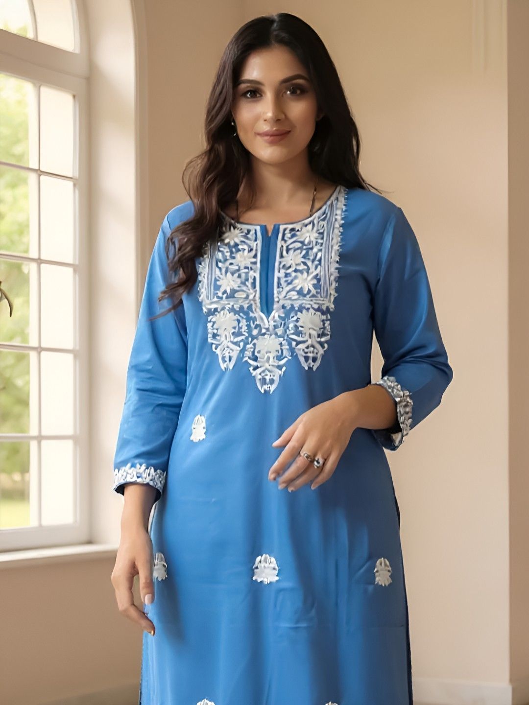 Dhiyona IE Women Ethnic Motifs Embroidered Thread Work Kurta With Trousers