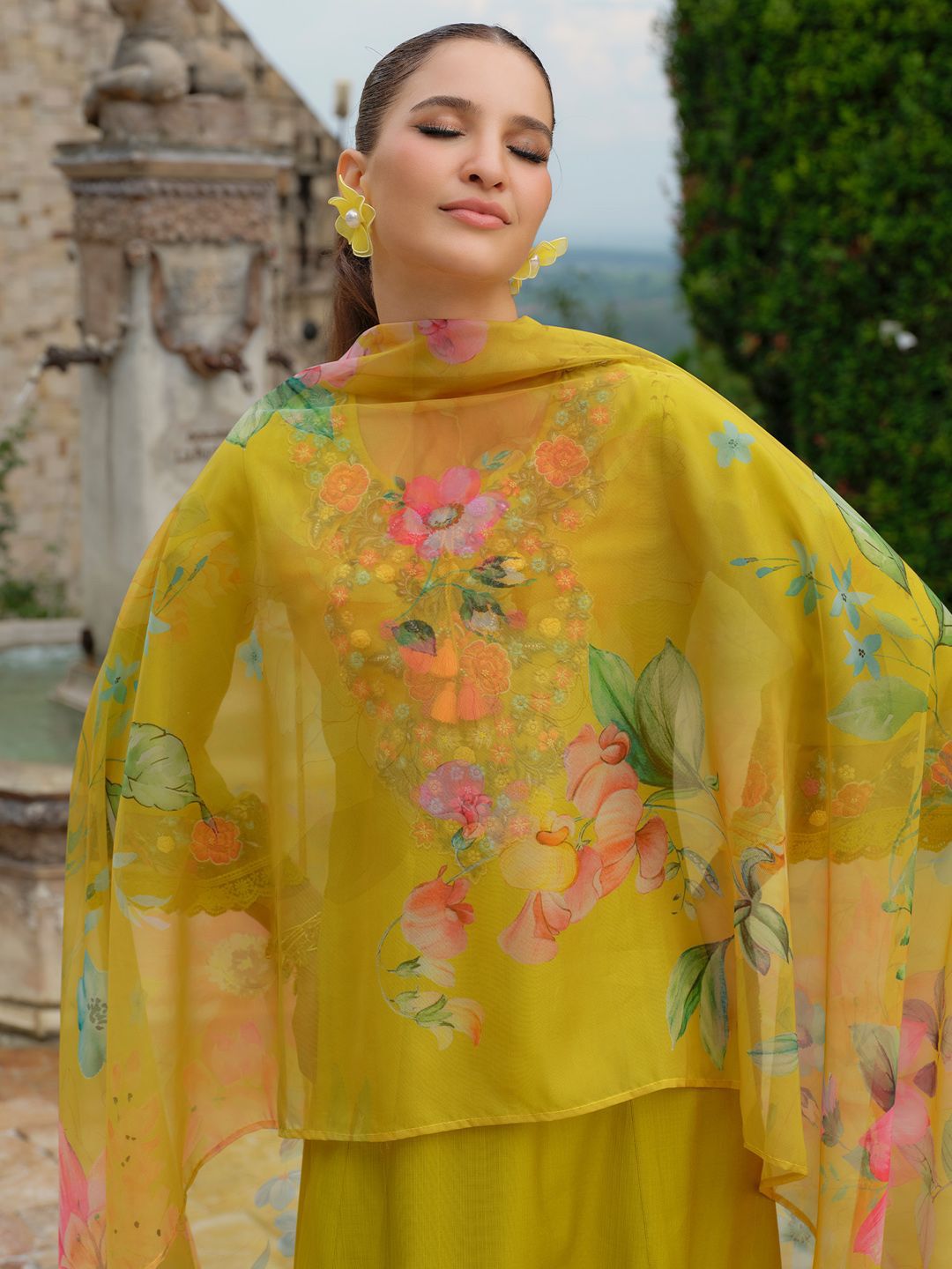 Women Embroidered Kurta with Trousers & Dupatta