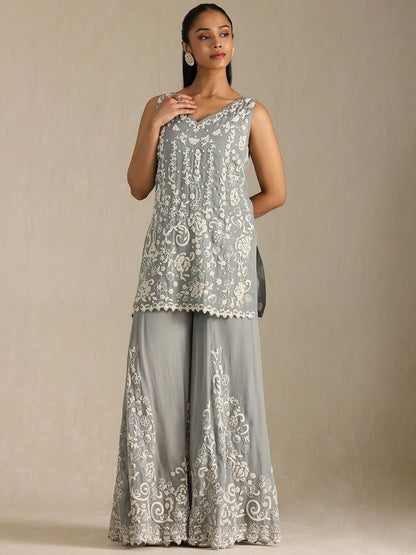 Dhiyona SO Women's Women Floral Printed Regular Beads and Stones Silk Georgette Kurta with Sharara & With Dupatta