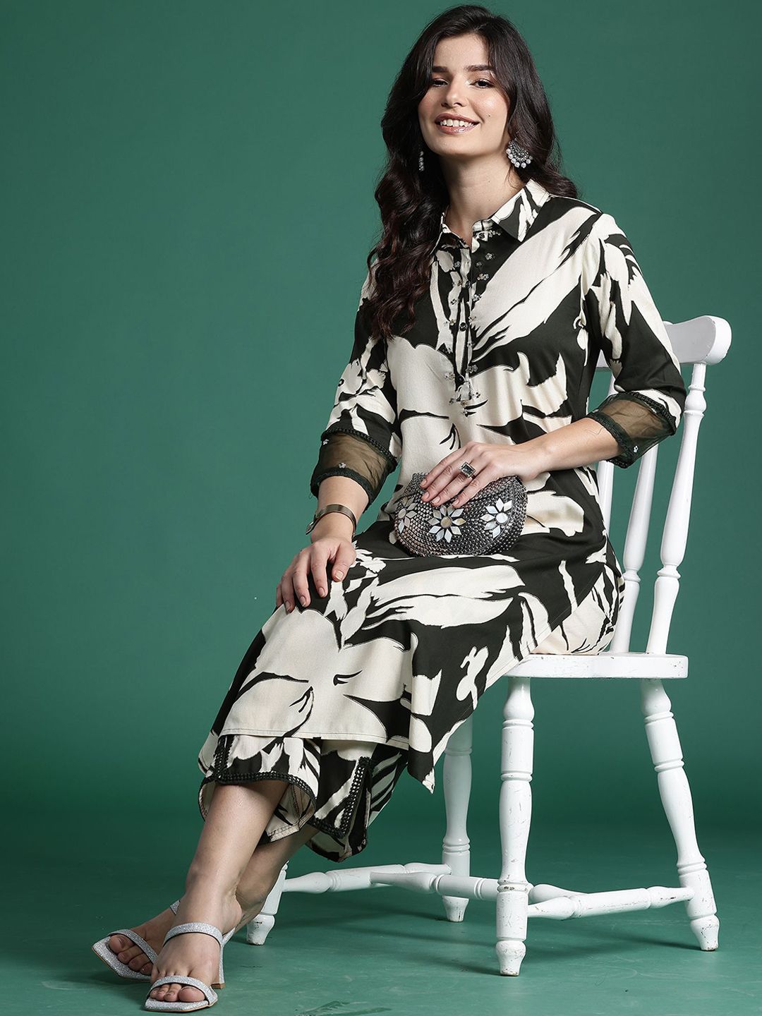 Dhiyona IE Floral Printed Three-Quarter Sleeves Tunic With Trouser