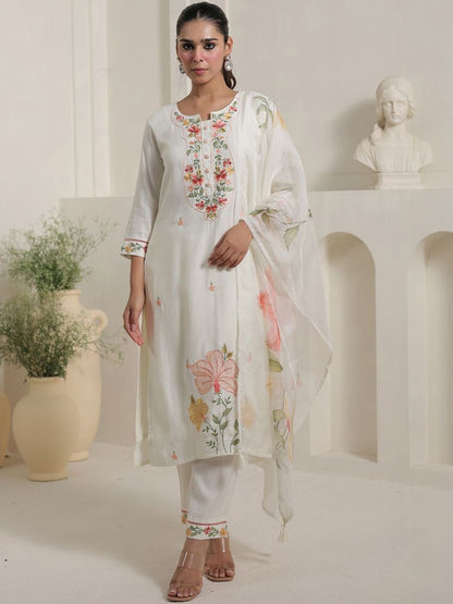 Women Floral Embroidered Kurta with Trousers & Dupatta