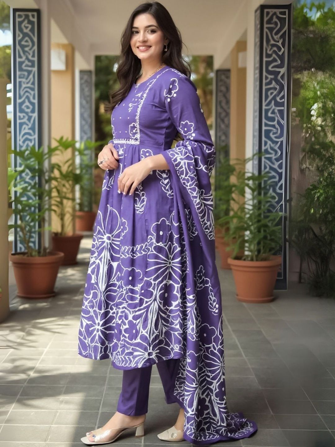 Women Floral Printed Panelled Pure Cotton Kurta & Trousers With Dupatta