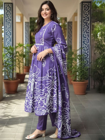 Women Floral Printed Panelled Pure Cotton Kurta & Trousers With Dupatta
