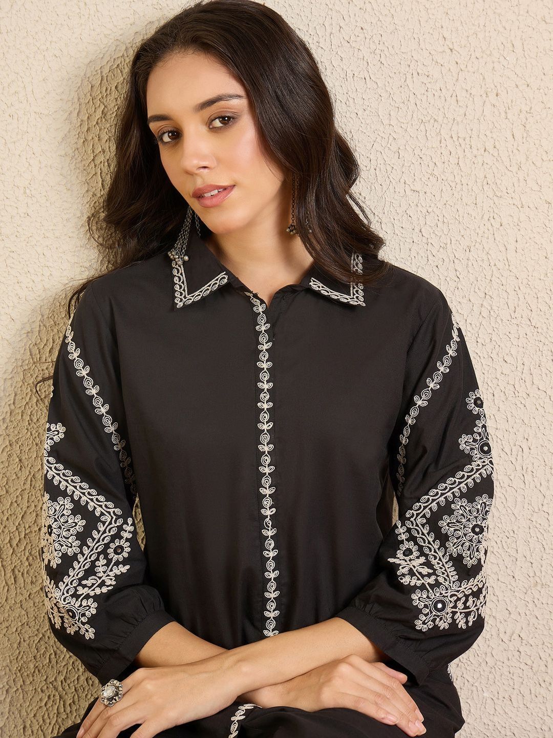 Women Ethnic Motifs Embroidered Regular Thread Work Pure Cotton Kurta with Trousers