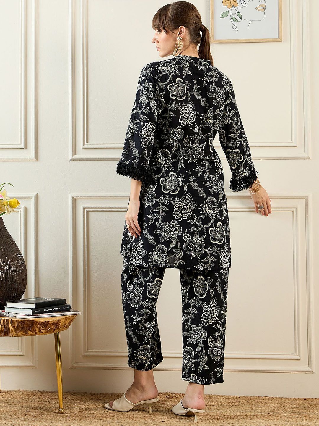 Dhiyona IE Women Floral Printed Regular Pure Cotton Kurta with Trousers