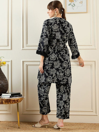 Dhiyona IE Women Floral Printed Regular Pure Cotton Kurta with Trousers