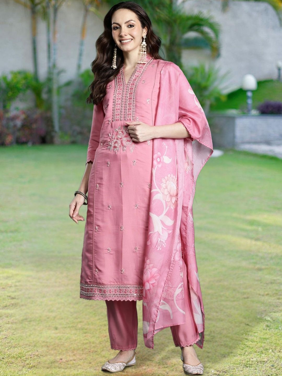 Dhiyona IE Women Floral Embroidered Regular Thread Work Kurta with Trousers & With Dupatta