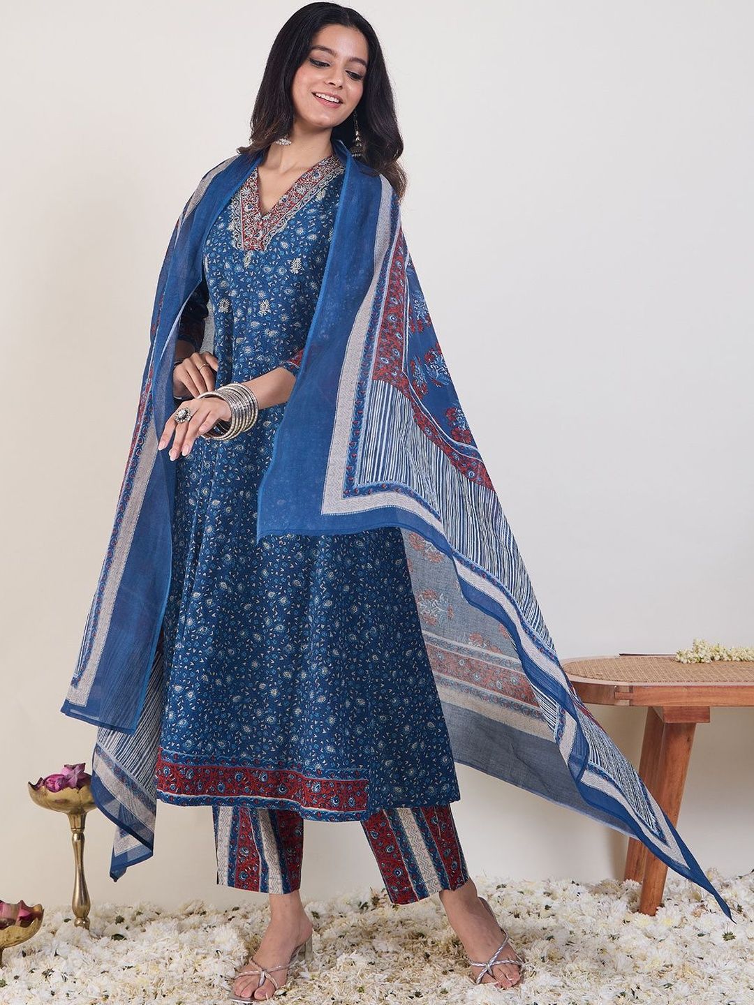 Ethnic Motifs Printed Panelled Pure Cotton Kurta With Trousers & Dupatta