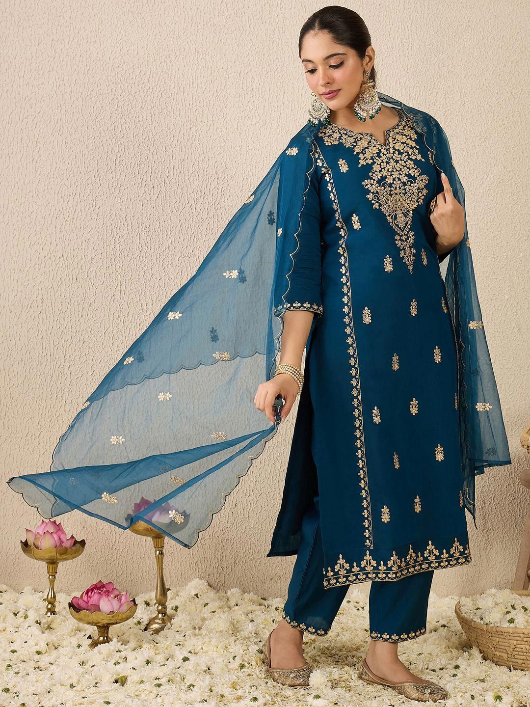 Dhiyona IE Women's Women Ethnic Motifs Printed Kurta with Trousers & Dupatta