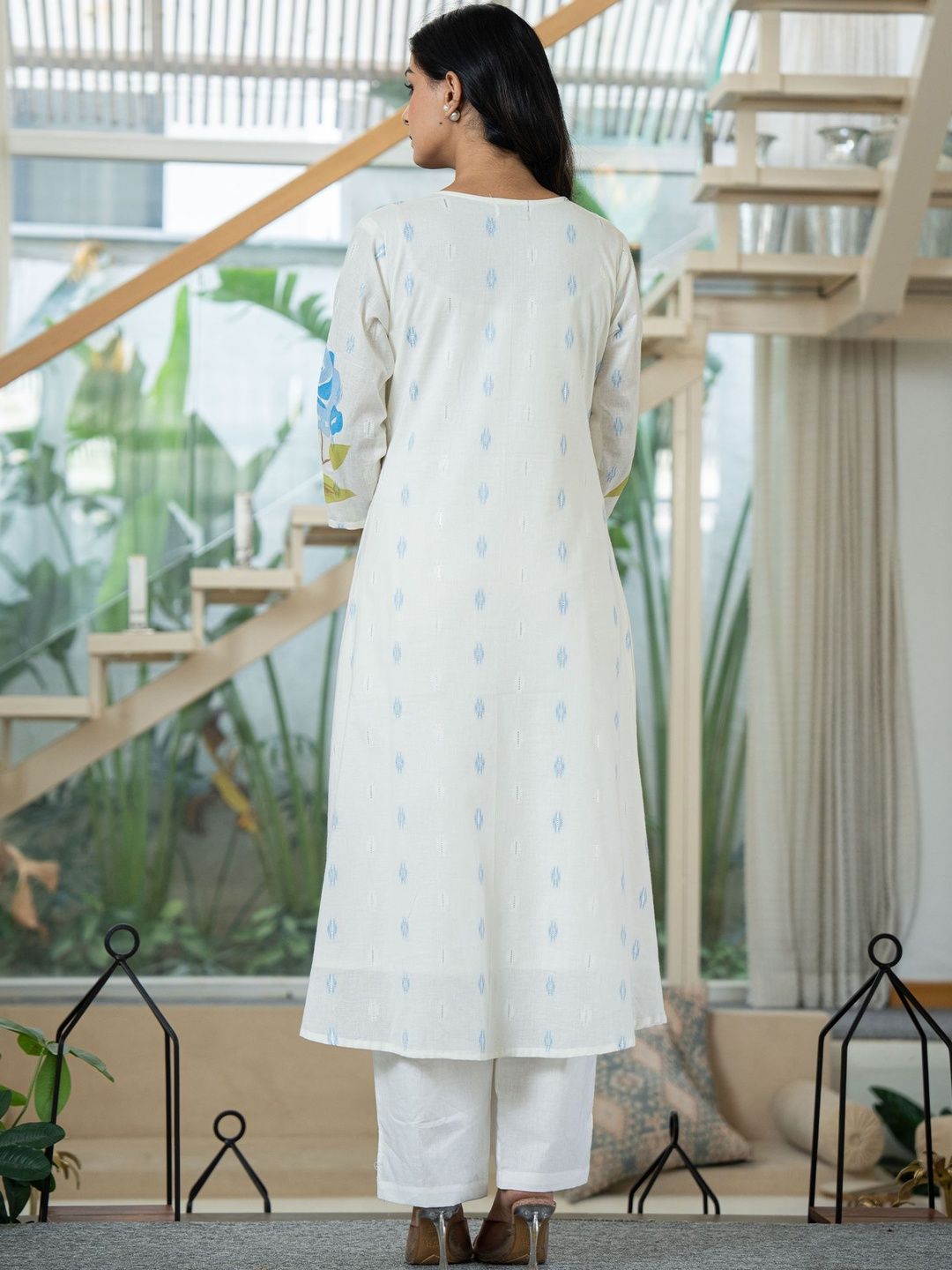 Floral Printed Round Neck Straight Panelled Pure Cotton Kurta With Trouser