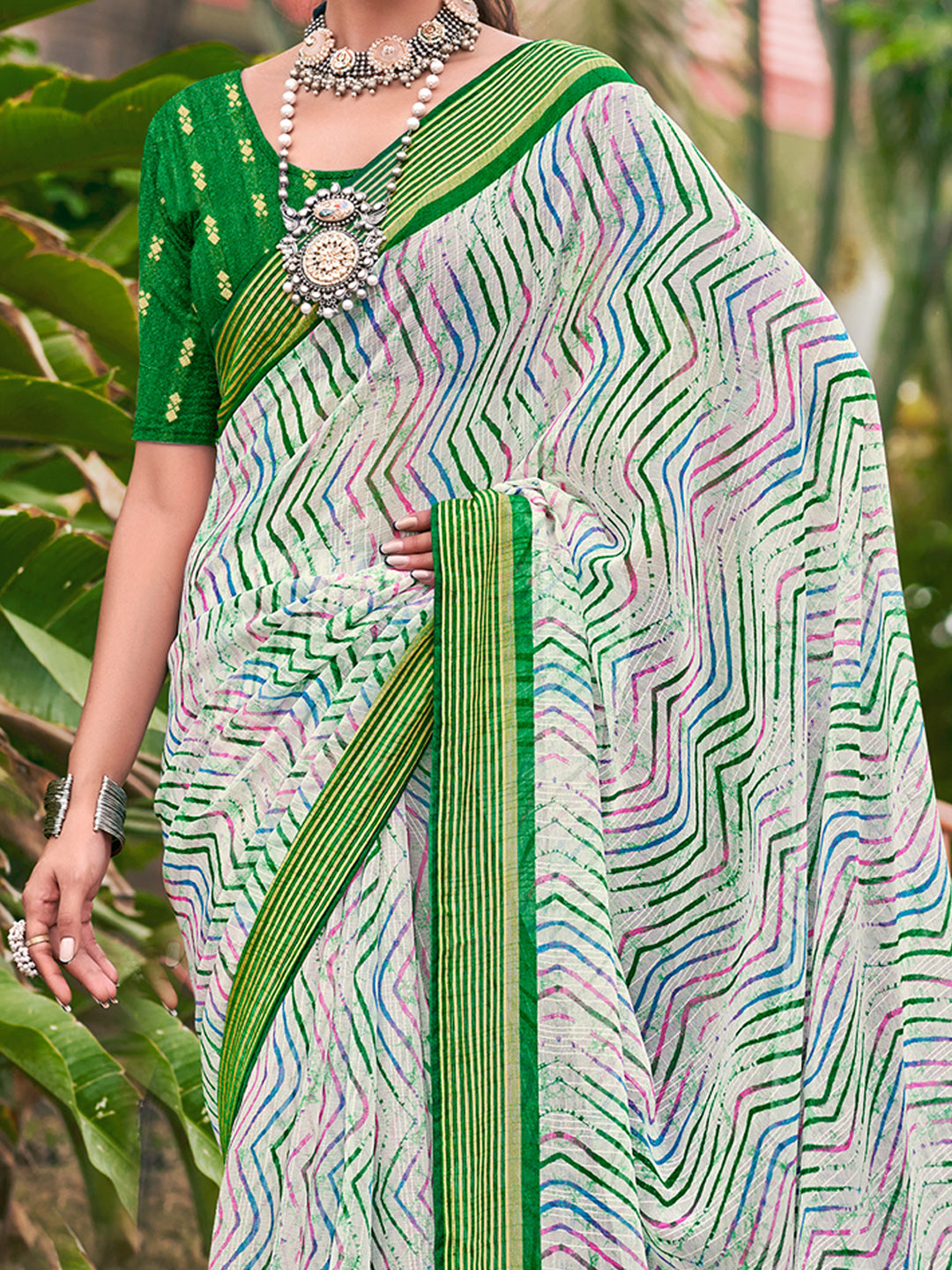 Women's Chiffon Green Printed Designer Saree With Blouse Piece