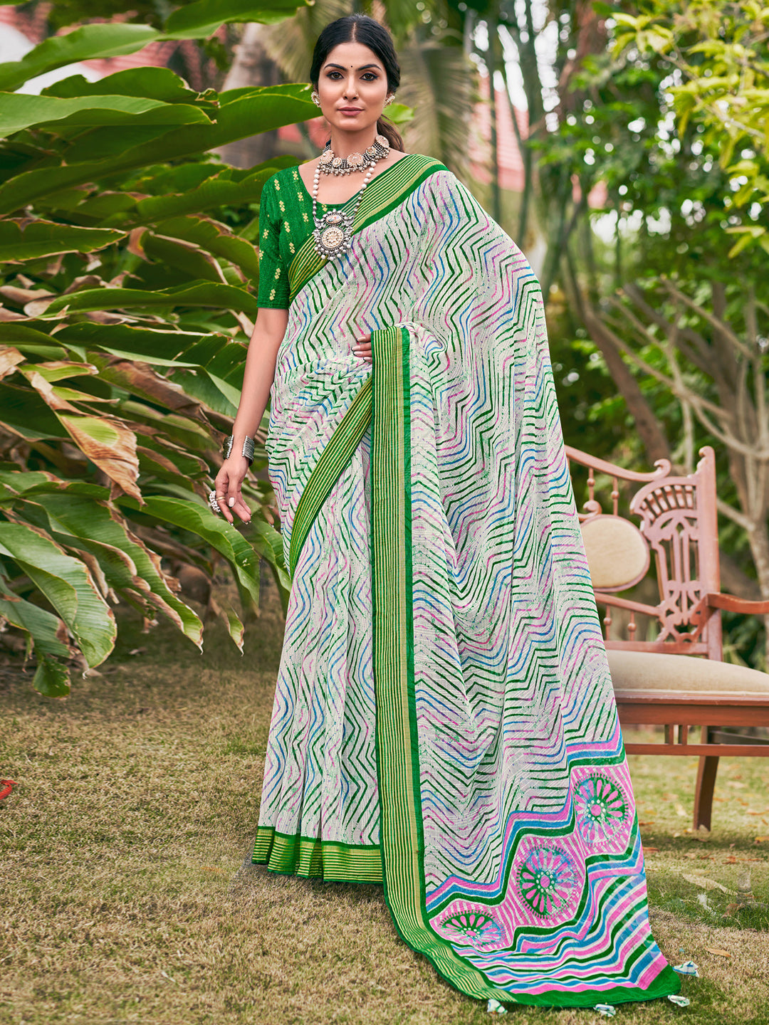 Women's Chiffon Green Printed Designer Saree With Blouse Piece