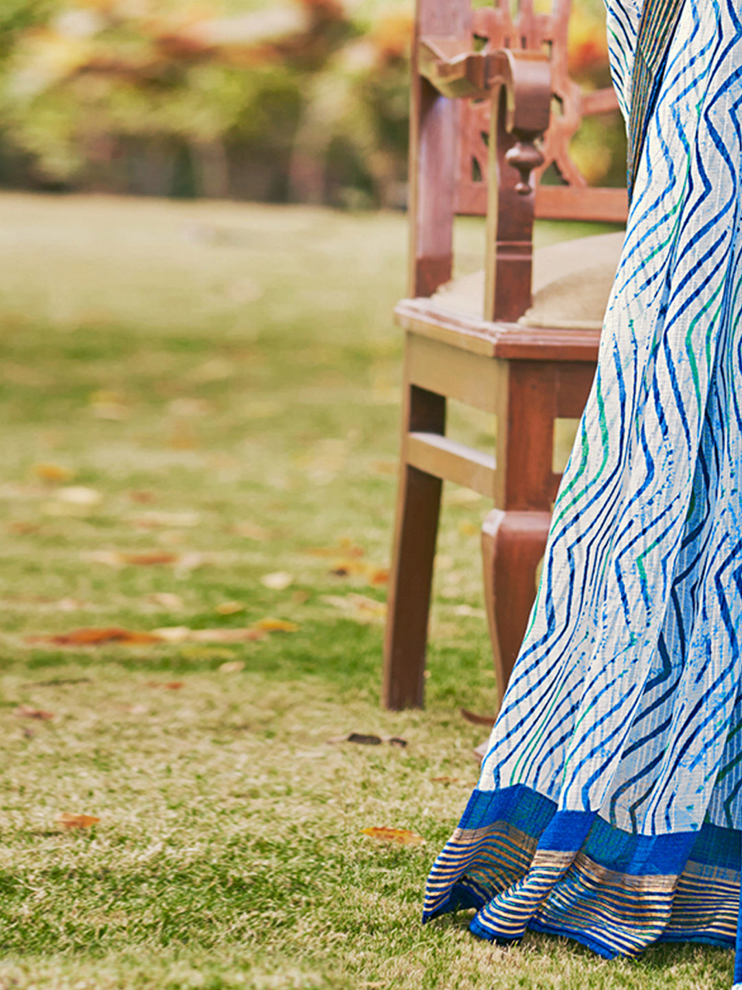 Women's Chiffon Blue Printed Designer Saree With Blouse Piece