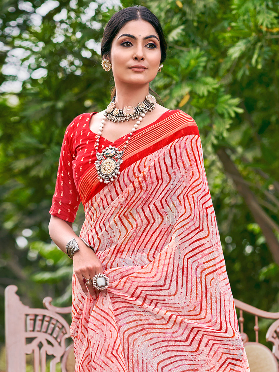 Women's Chiffon Red Printed Designer Saree With Blouse Piece