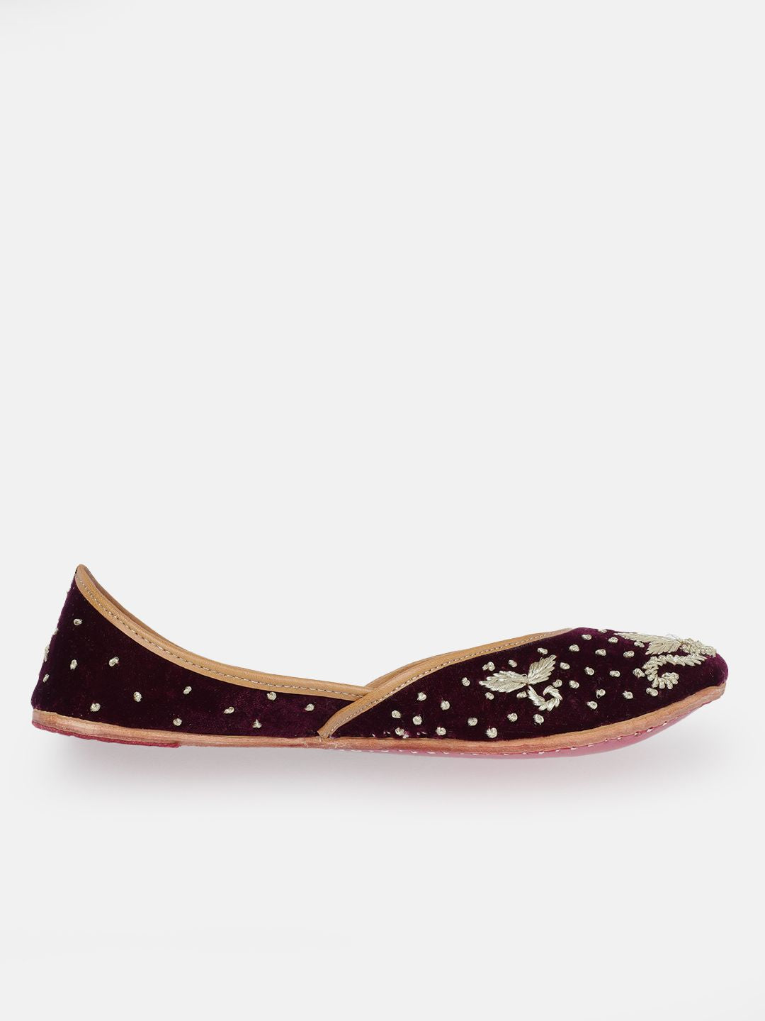 Dhiyona HOP Women Floral Embroidered Mojaris