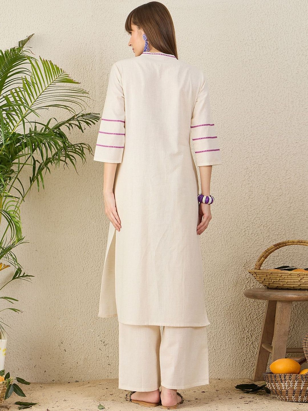 Floral Yoke Design Mandarin Collar Thread Work Straight Kurta & Palazzos
