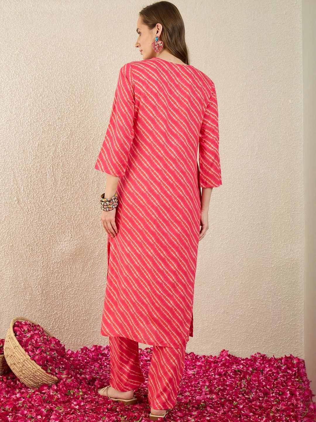 Women Leheriya Printed Regular Kurta with Trousers