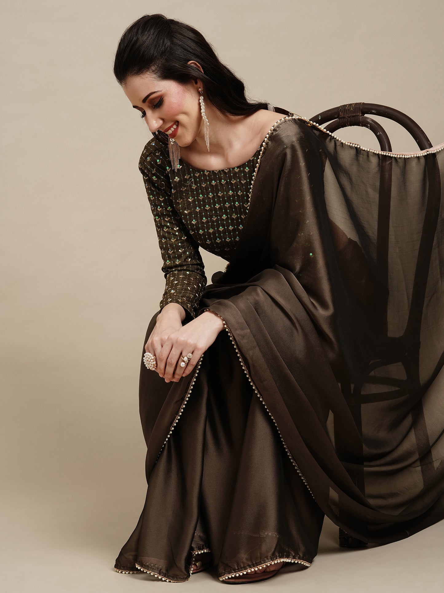 Women's Georgette Olive Solid Designer Saree With Blouse Piece